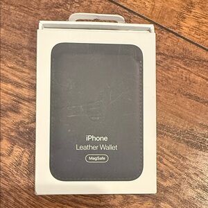 Apple iPhone Leather Wallet - Black